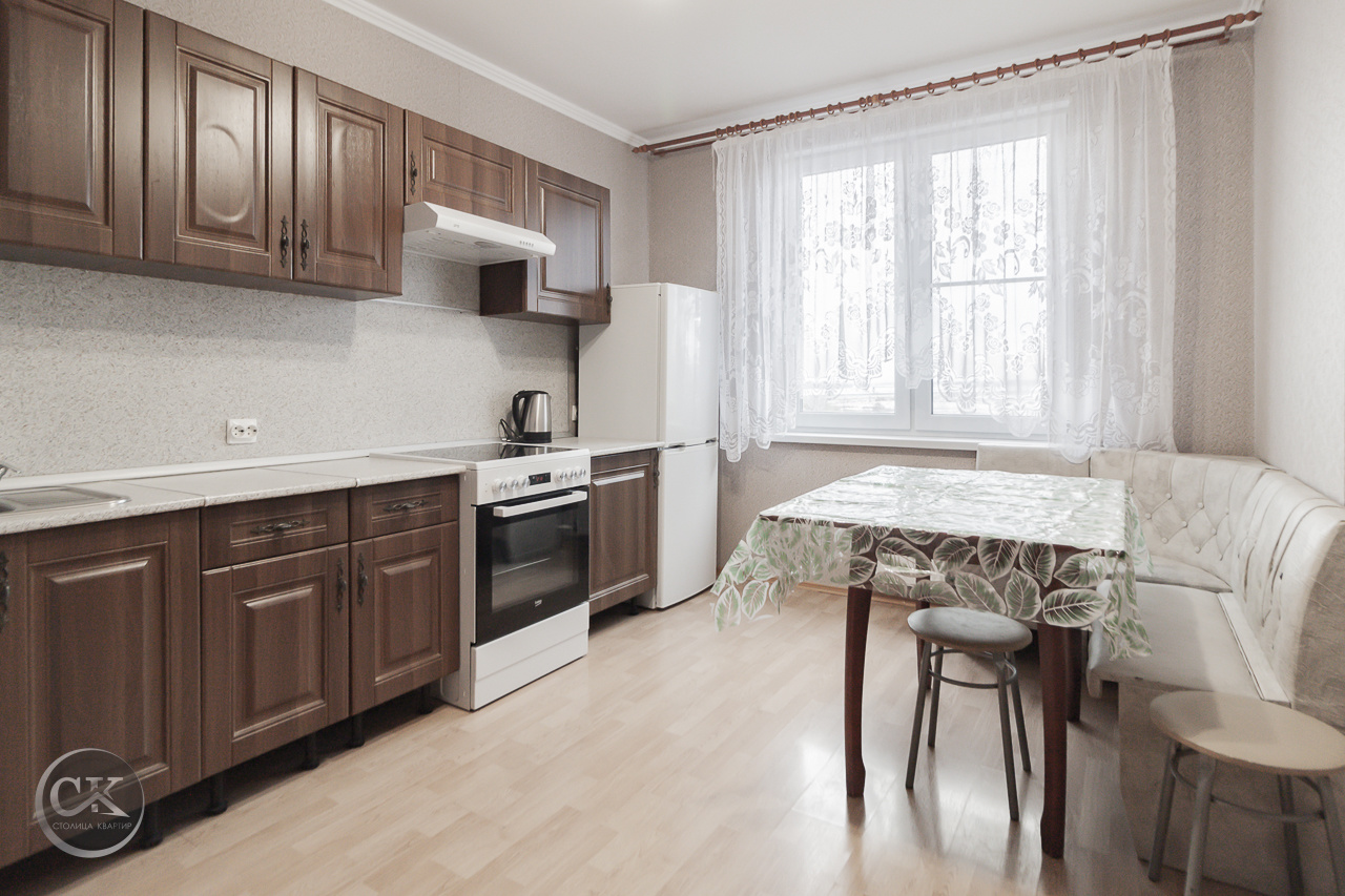 Сдается 2-комнатная квартира 60.9 м² | шоссе Колпинское, 40, к.1 | п. Шушары (Славянка), СПб

Адрес: шоссе Колпинское, д. 40, корп. 1
Общая площадь: 60.9 м² | Жилая: 33.1 м²
Этаж: 6 из 9 |  Дом построен в 2012 г.
Санузел: раздельный | Установлена стиральная машина

Что внутри:
- Просторная, уютная к