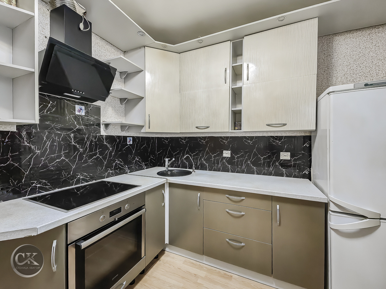 Продается 2-комнатная квартира 62.7 м² | шоссе Колпинское, 36, к.1, лит. А | Пушкинский район, СПб

Общая площадь: 62.7 м² | Жилая: 40.8 м² (17.0 + 23.8 м²)
Кухня: 8.5 м² |  Коридор: 8.7 м² |  Ванна: 3.1 м² |  Туалет: 1.6 м²
Этаж: 7 из 9 | Год постройки: 2012 г.
Лоджия: 3.5 м², застеклённая.

Просто