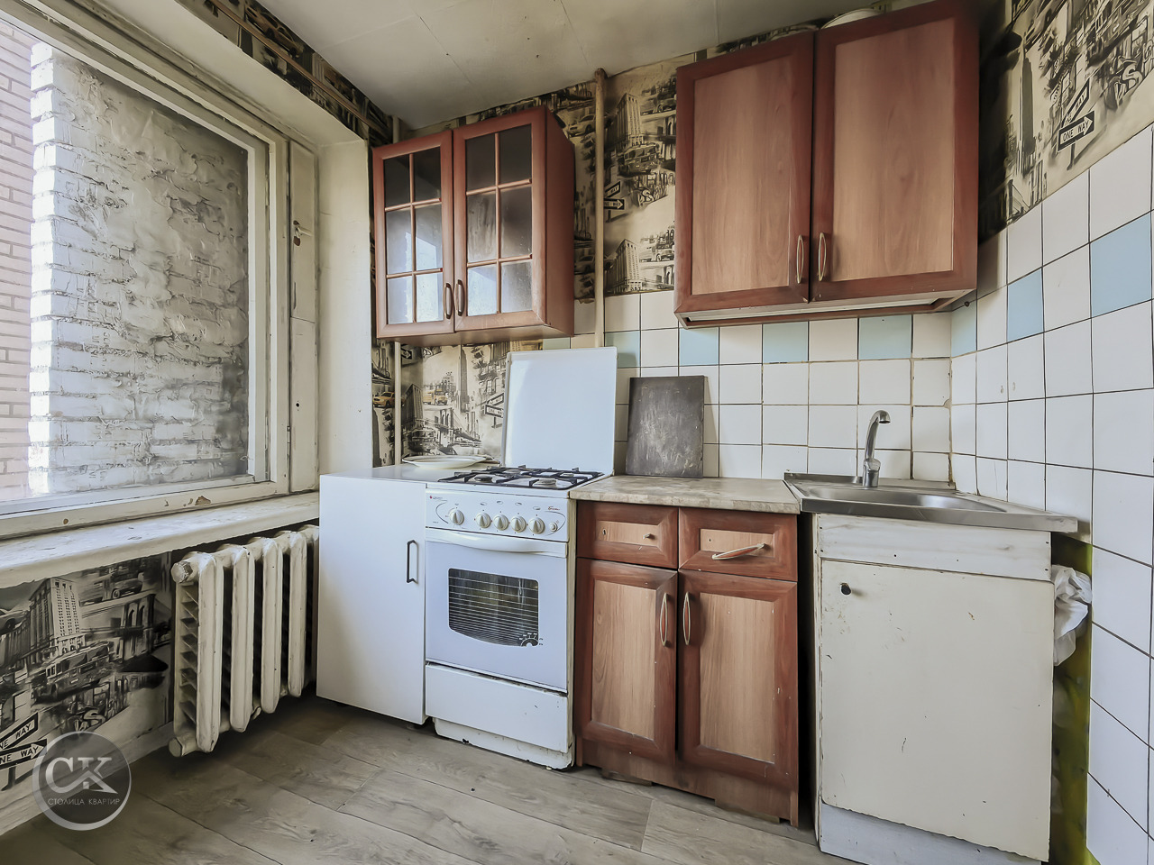  Сдается на длительный срок двухкомнатная квартира! 

 Для оперативного ответа на ваши вопросы ЗВОНОК на телефон будет ПРИОРИТЕТНЕЕ. 

Квартира:
•    Имеется вся необходимая мебель
•    Из бытовой техники:  плита, холодильник, стиральная машина. Все в технически исправном состоянии.
•    Установлены